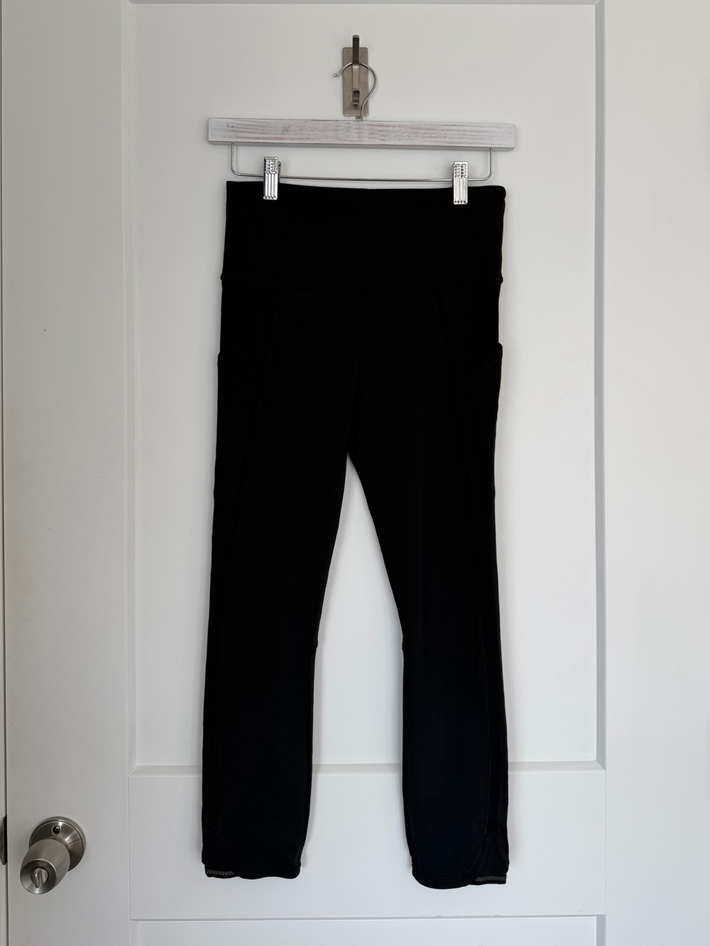 Lululemon Black High-Rise Leggings with Side Drop-In Pockets & Mesh Trim Details